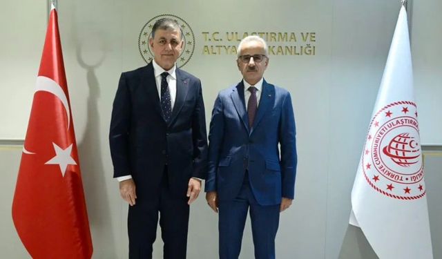 Ankara'daki zirveden İzmir'e yatırım geldi: metro ve ikinci çevre yolu projeleri hayata geçirilecek