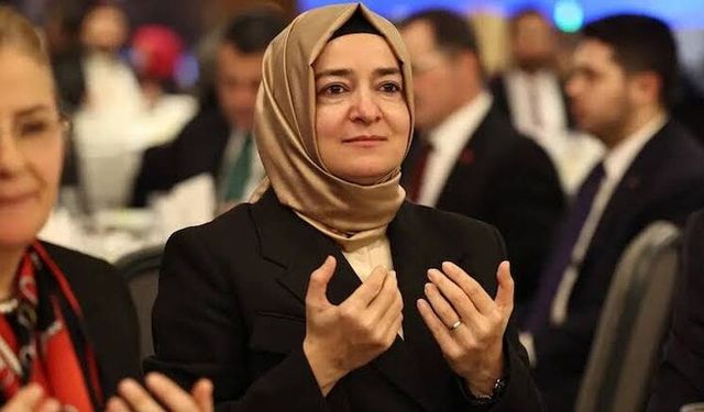Fatma Betül Sayan Kaya AK Parti'den ihraç edildi!