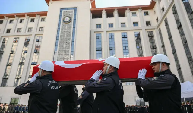 Şehit polis Ahmet Türkoğlu son yolculuğuna uğurlanıyor: Naaşı Çubuk'ta toprağa verilecek