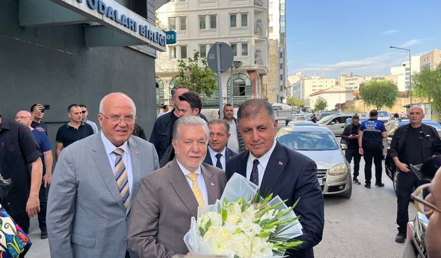 Cemil Tugay’dan İESOB'a ziyaret: Bin hayalim var