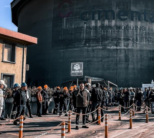 İzmir İtfaiyesi'nden çimento fabrikasında gerçeği aratmayan yangın tatbikatı