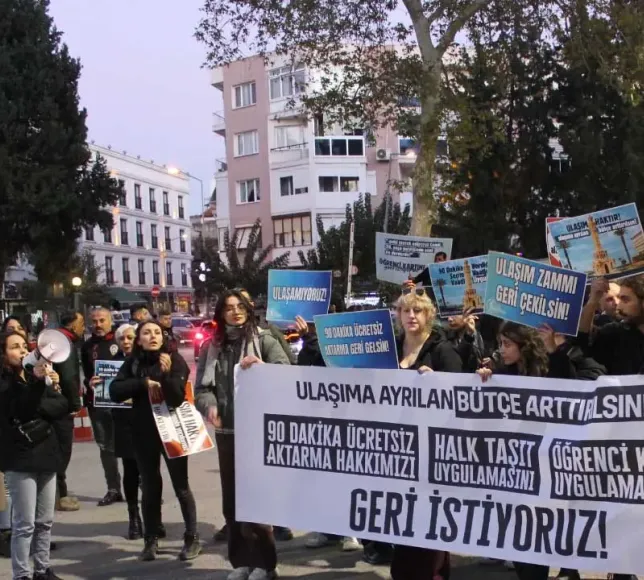 Meclis öncesi İzmir’de ulaşım zammı gerilimi: STK’lardan 90 dakika çağrısı