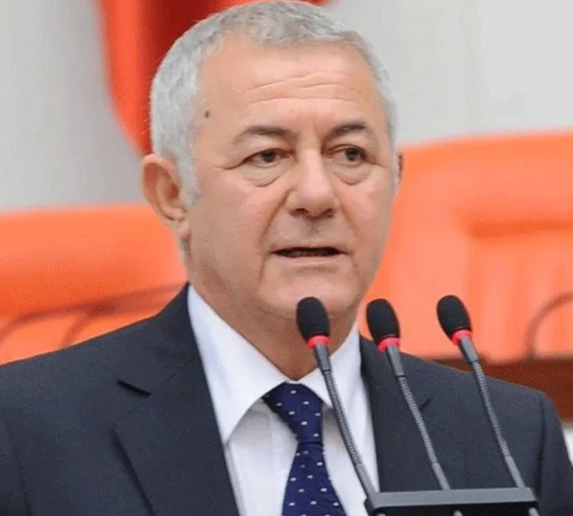 Alaattin Yüksel, İZSİAD Başkanlığına seçildi