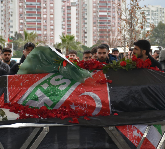 Karşıyaka’da motosiklet kazasında hayatını kaybeden KSK taraftarı toprağa verildi