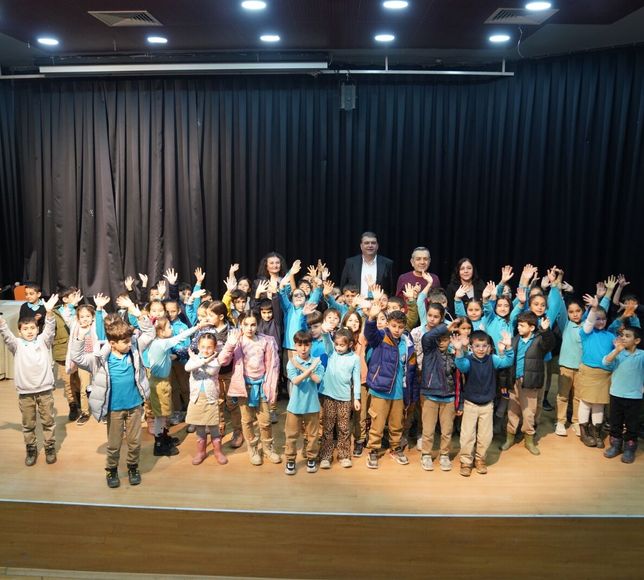 Başkan Yetişkin, minik öğrencilerle söyleşide buluştu: Sizler bu kentin geleceğisiniz