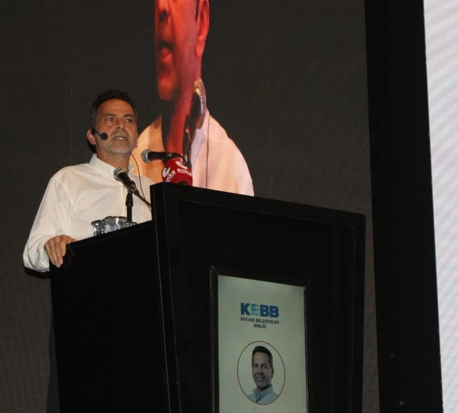 Nasuh Mahruki: “Depremlerde ölmek takdiri siyasi”