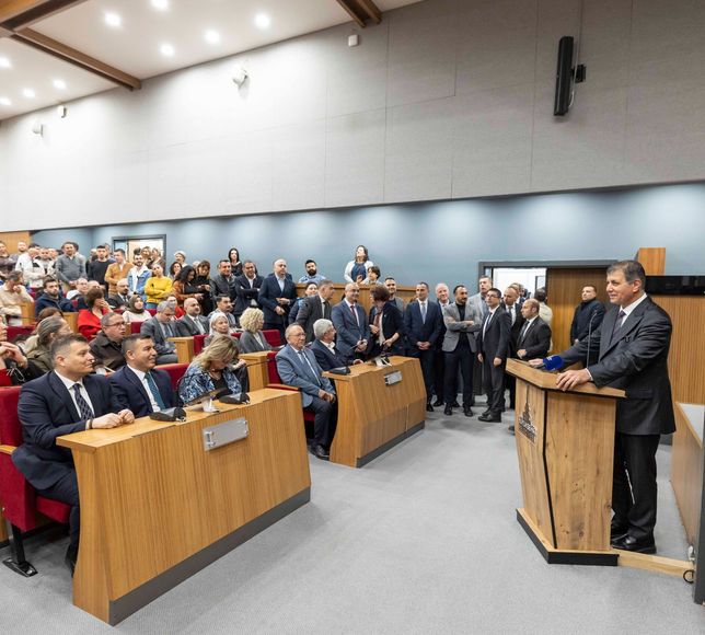 Başkan Tugay personelle bayramlaştı: İzmir’i birlikte büyüten büyük bir aileyiz