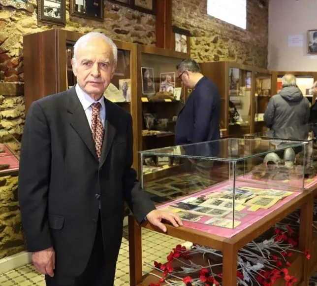 50 yıllık koleksiyonunu müzeye bağışladı! Ödemiş’te tarihe büyük katkı