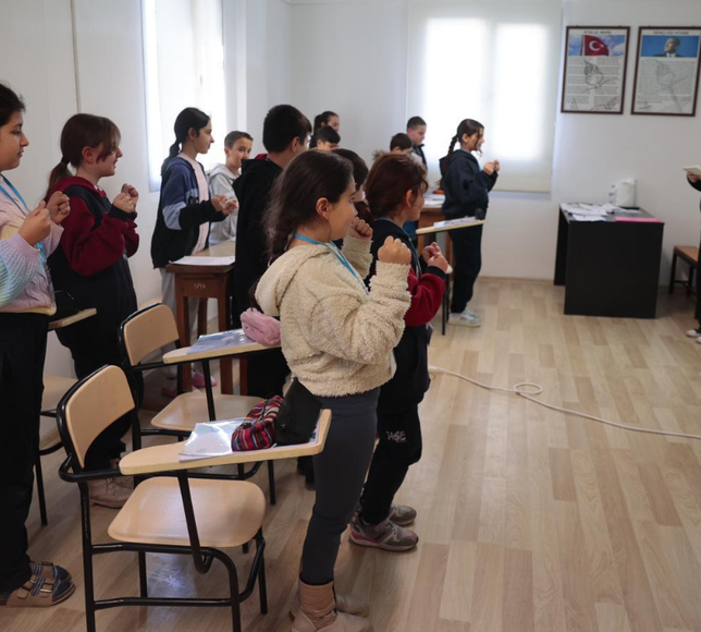 Konak’ta fark yaratan proje: PERGEL ile Konaklı çocuklara güçlü gelecek