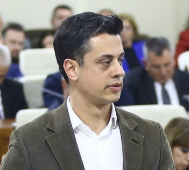 Karabağlar’da sigortasız işçi tartışması büyüyor: “Geriye dönük evrak imzalatılmak istendi” iddiası