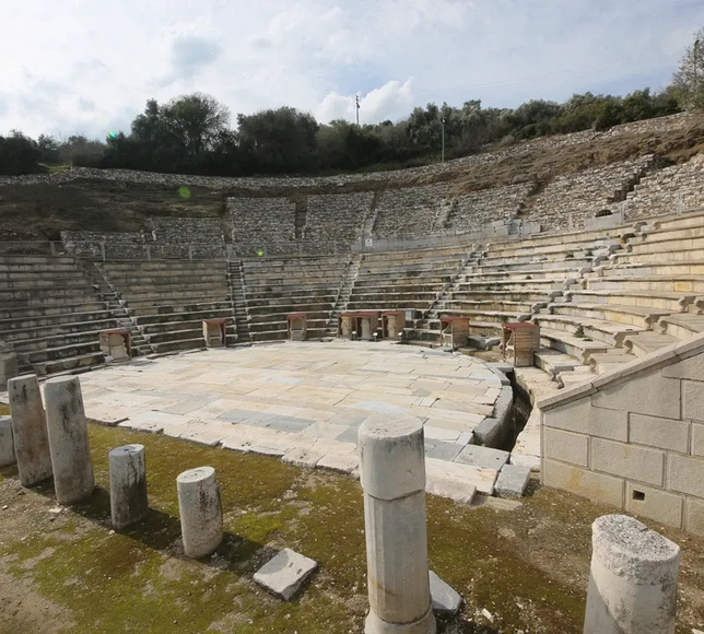 Metropolis’te tarih gün yüzüne çıkıyor: 13 bin eser bulundu