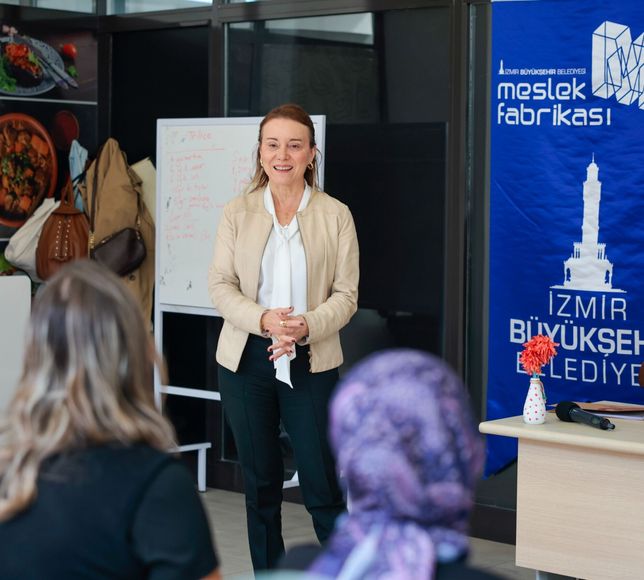 Konak’ta meslek mesaisi: Mutfaktan el sanatlarına eğitim maratonu