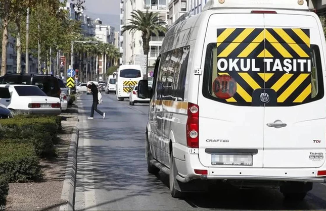 Ulaşım Komisyonu’ndan oy birliği çıktı: İzmir’de 650 yeni servis aracı için kritik adım!