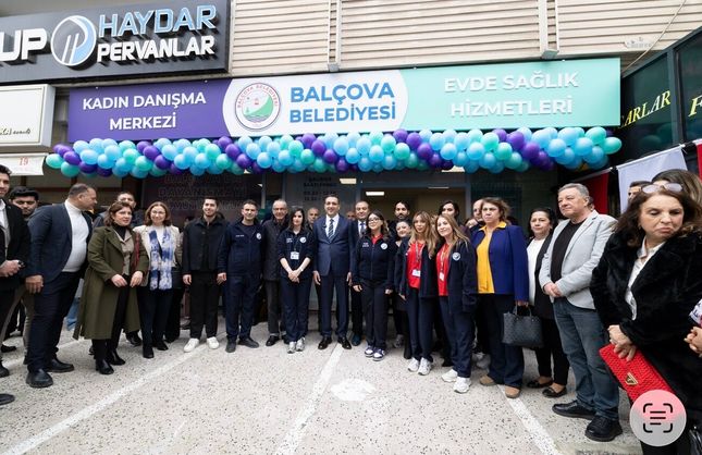 Balçova’da sosyal belediyeciliğin iki yeni adımı: Market ve Evde Sağlık Hizmeti açıldı