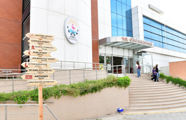 Çiğli Belediyesi'nden soruşturma iddialarına yanıt: Veremeyeceğimiz hiçbir hesap yok
