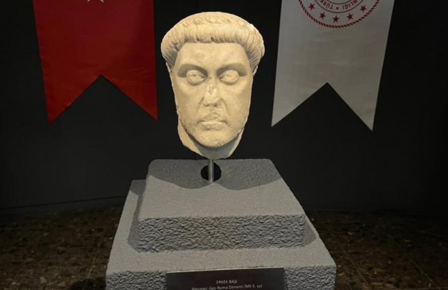 ABD'den geri alınan Smyrna kökenli heykel başı İzmir'de sergileniyor