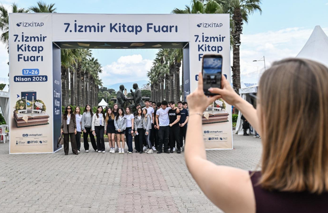 İZKİTAP’ta bilim ve edebiyat buluşuyor