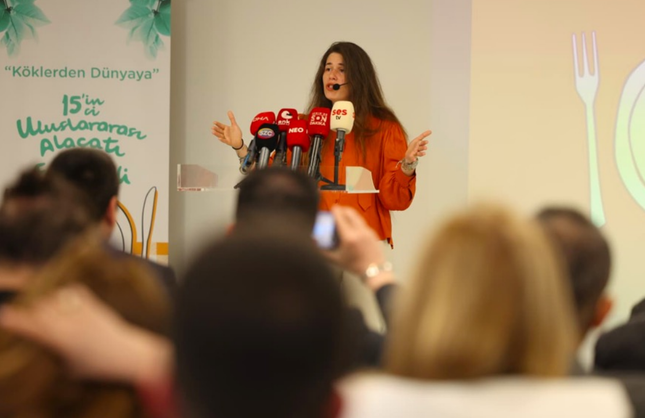 15. Uluslararası Alaçatı Ot Festivali tanıtıldı: 'Köklerden Dünyaya' yolculuk başlıyor