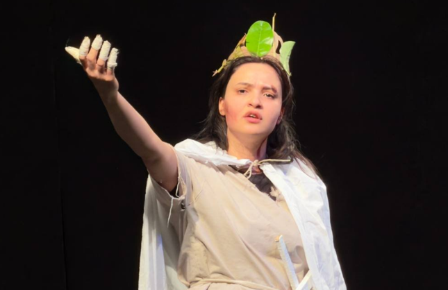 Üniversiteliler tiyatroda buluştu: Aynı Işığın Altında festivali üç gün boyunca İzmir’de sahnelendi