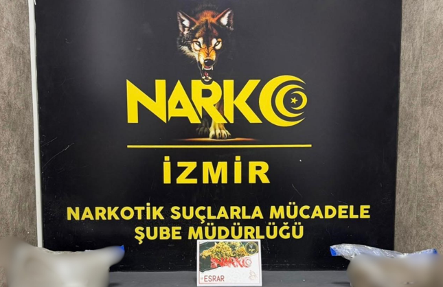 İzmir’de operasyon: Yüklü miktarda yasaklı madde ele geçirildi