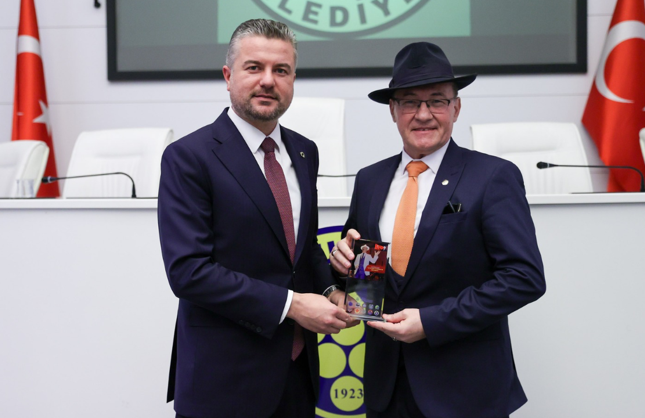 Buca’da “Atatürk’ü Anmak ve Anlamak” söyleşisi düzenlendi