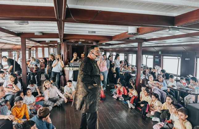 İzmir’de Halikarnas Balıkçısı’nın doğum günü çocuklarla kutlandı