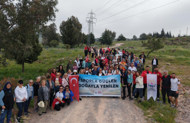Çiğli’de vatandaşlar doğayla buluştu