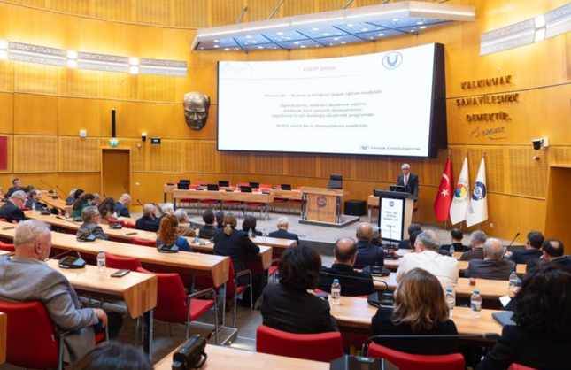 İzmir'de üniversite-sanayi iş birliği: YU-COOP tanıtıldı