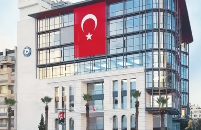 İzmir’de ‘Engelsiz’ başarı: İzmir Ticaret Odası 3 yıldızlı Kırmızı Bayrak aldı