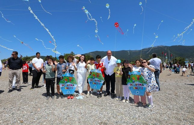 Menderes’te gökyüzü renkleniyor! 15'inci Uçurtma Şenliği için geri sayım başladı