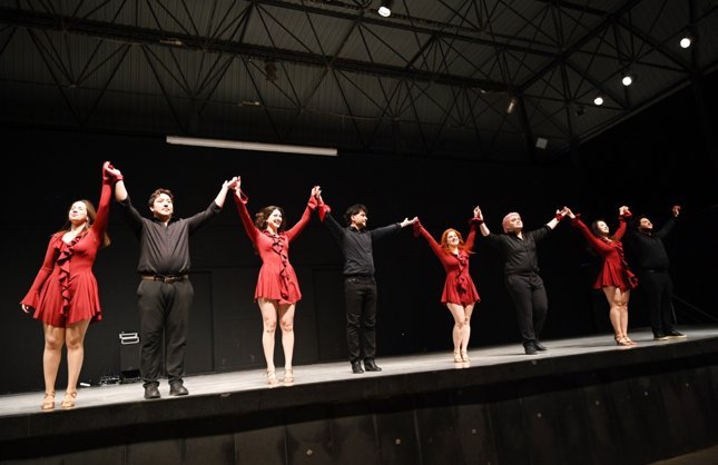 Bornova’da dans rüzgarı esti: 12'nci Elada Dans Festivali büyüledi