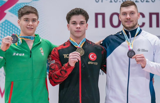 İzmir’e Dünya Kupası’nda büyük onur: Büyükşehir’in sporcusu Altan'dan altın madalya
