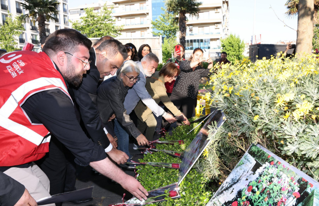 Çiğli’de “Üç Fidan” için duygusal anma töreni