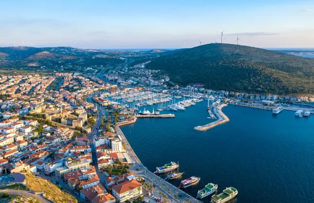Çeşme ve Alaçatı’da bayram yoğunluğu: Otellerde doluluk yüzde 75’i aştı