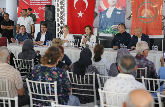 Başkan Ünsal, Cumhuriyet sakinleriyle bir araya geldi