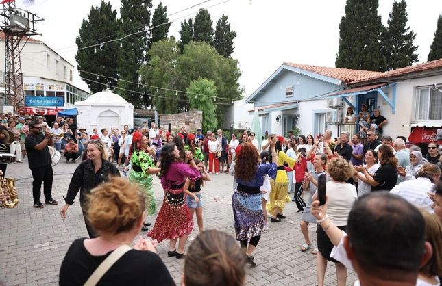 Çeşme Ildır’da mübadiller ikinci kez bir araya geldi