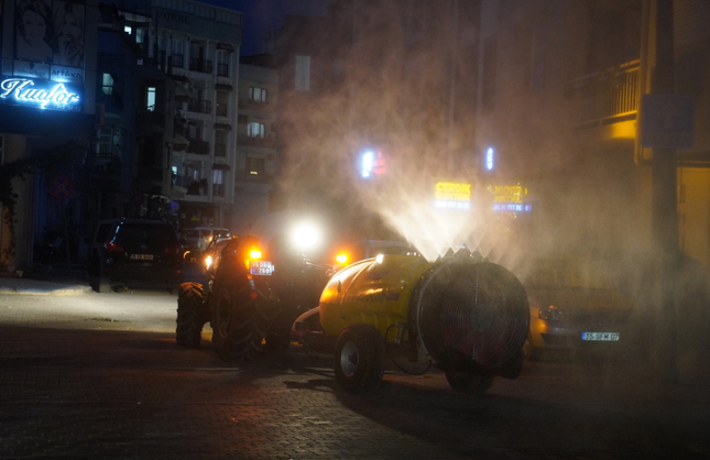 Seferihisar yaz sezonuna hazırlanıyor: İlaçlama çalışmaları hızlandı