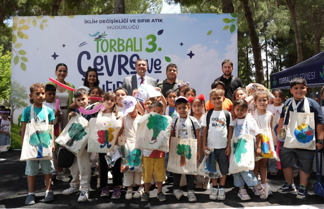 Torbalı’da sıfır atık festivali renkli görüntülere sahne oldu
