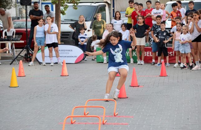 Sokak Senin Mahalle Olimpiyatları Karşıyaka’da renkli görüntülerle start aldı
