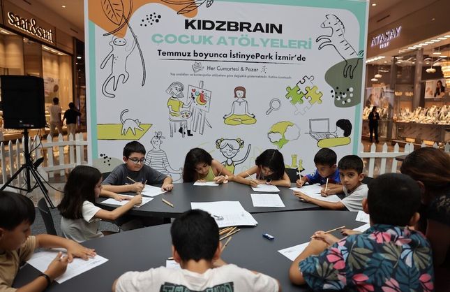 İstinyePark İzmir'de çocuklara ücretsiz yaz atölyeleri başladı