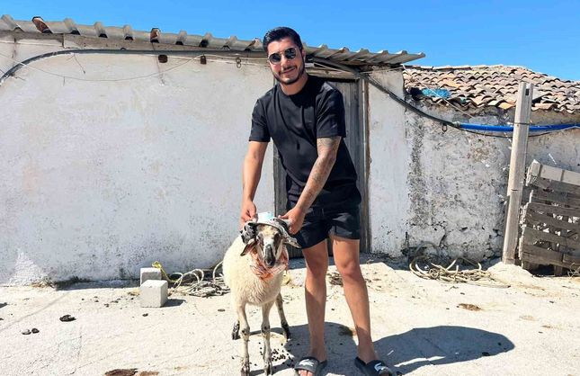 5 yıl sonra ehliyetine kavuştu, adağını kurban keserek yerine getirdi