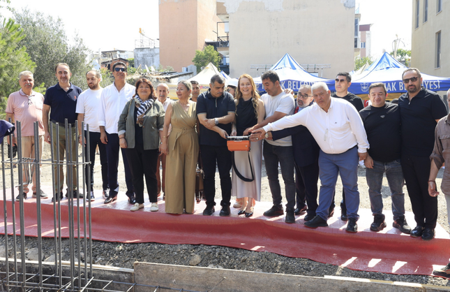 Konak'a yeni dayanışma noktası geliyor: Beştepeler Taziye Evi'nin temeli atıldı