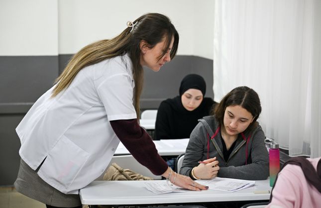 Bornova Belediyesi'nin eğitim desteği derece getirdi