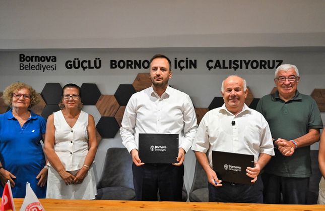 Bornova'da "Üçüncü Yaş Üniversitesi" dönemi başlıyor