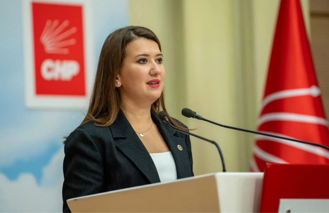 CHP İzmir Milletvekili Gökçe Gökçen'den tutuklu komedyen Deniz Göktaş'a ziyaret
