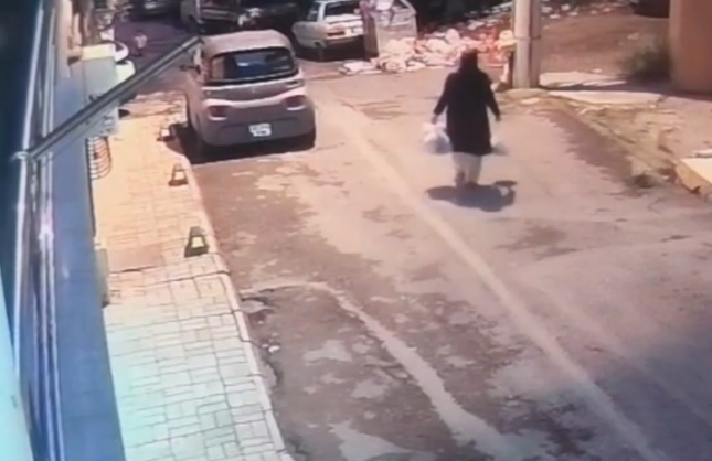 Karabağlar'da çöpe giden 400 bin lira için 15 ton atık arandı