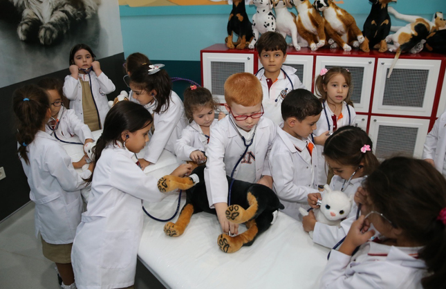 Karşıyaka'da çocuklara bilim ve eğlence dolu yaz programı