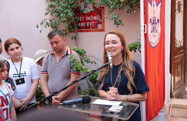 Lozan’ın 103. yılı Konak’ta kutlandı: Başkan Mutlu’dan “Tam bağımsızlık ruhunu yaşatacağız” mesajı
