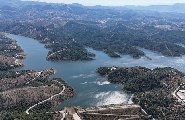 Seferihisar'da üreticilerin talebi karşılık buldu: Sulama sistemi değişti