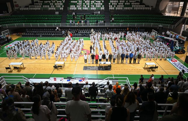 Bornova'da 600 taekwondo sporcusu buluştu